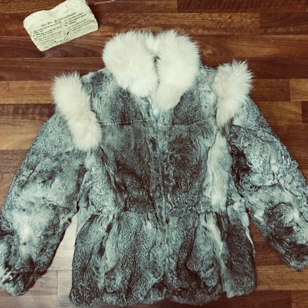 Princess Caravelle fur coat 🧥